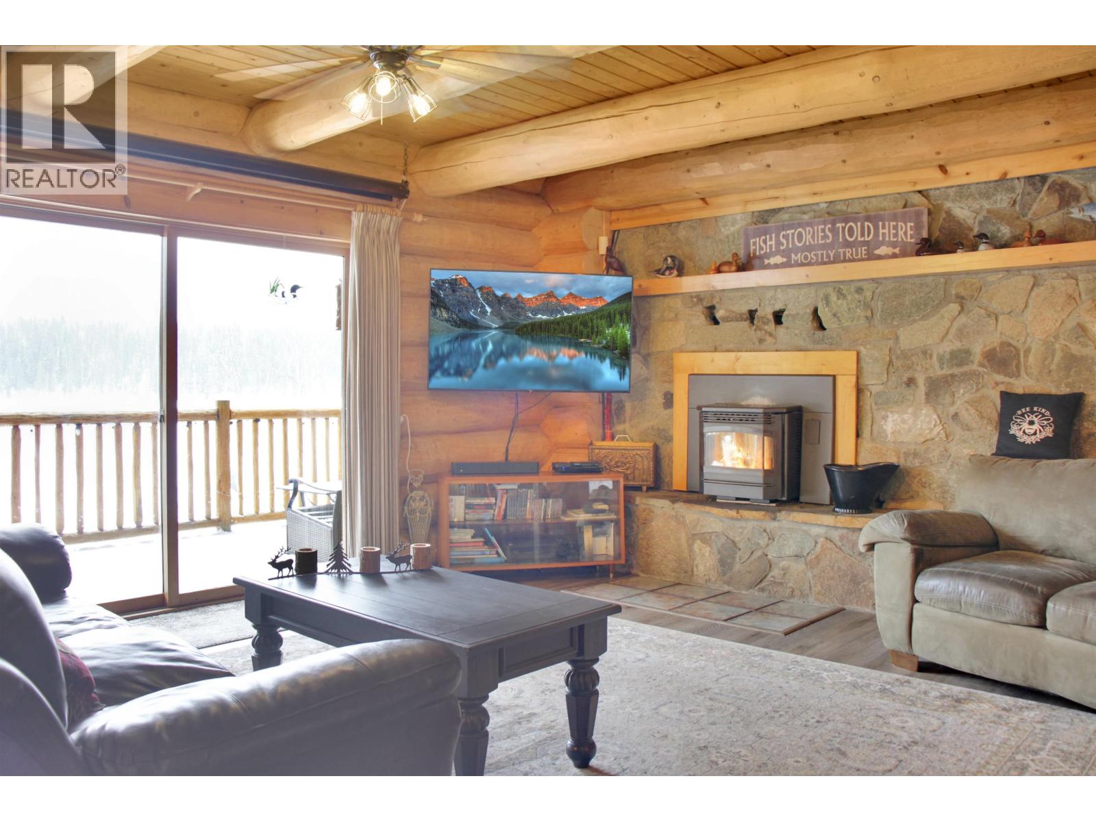 8494 GERALD CRESCENT - 7