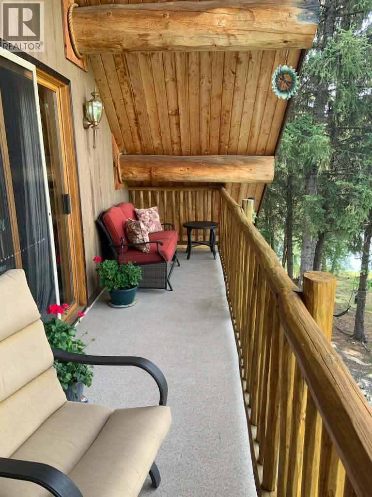 8494 GERALD CRESCENT - 36