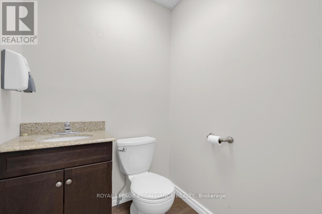 108 RUSSEL STREET - 10