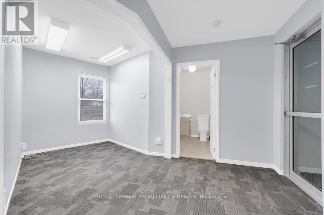 108 RUSSEL STREET - 11