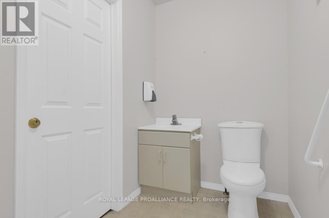 108 RUSSEL STREET - 12