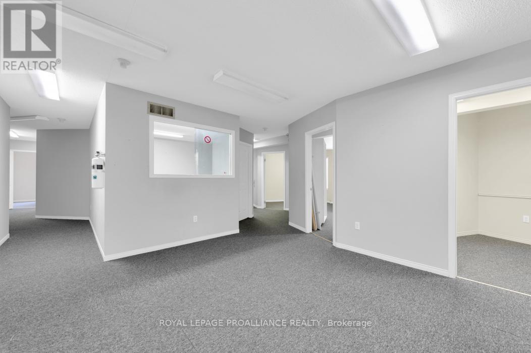 108 RUSSEL STREET - 17