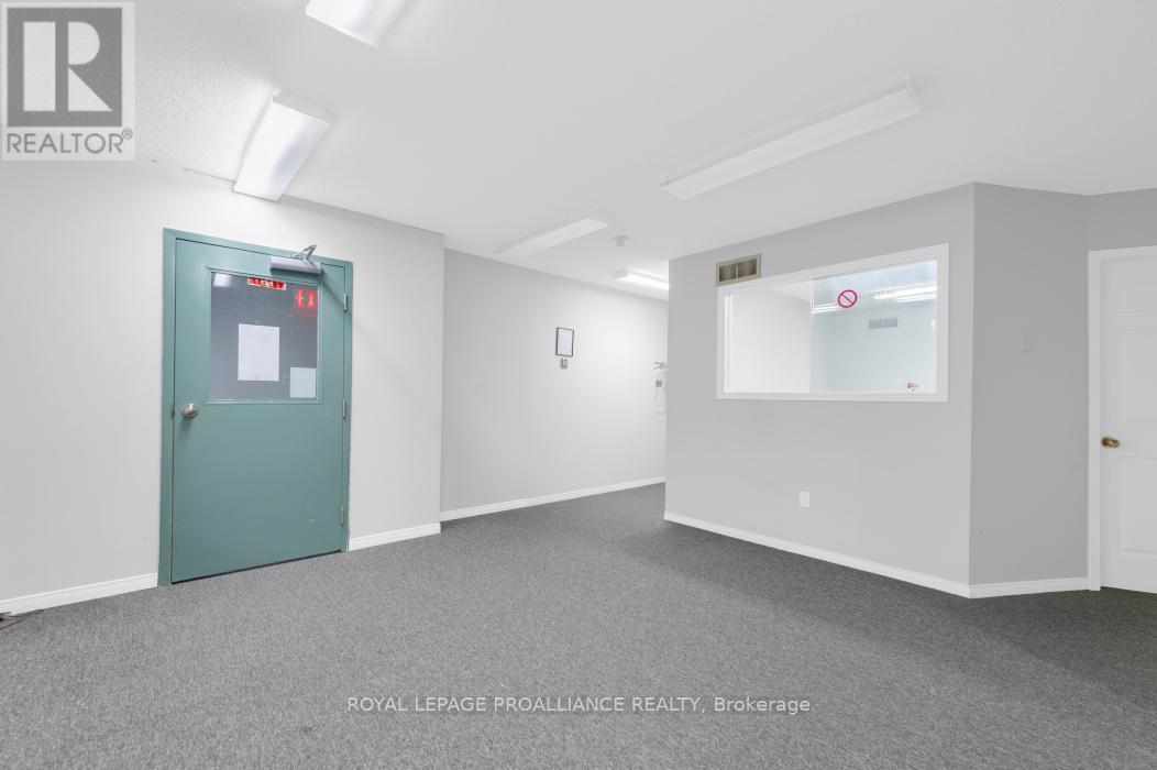 108 RUSSEL STREET - 18