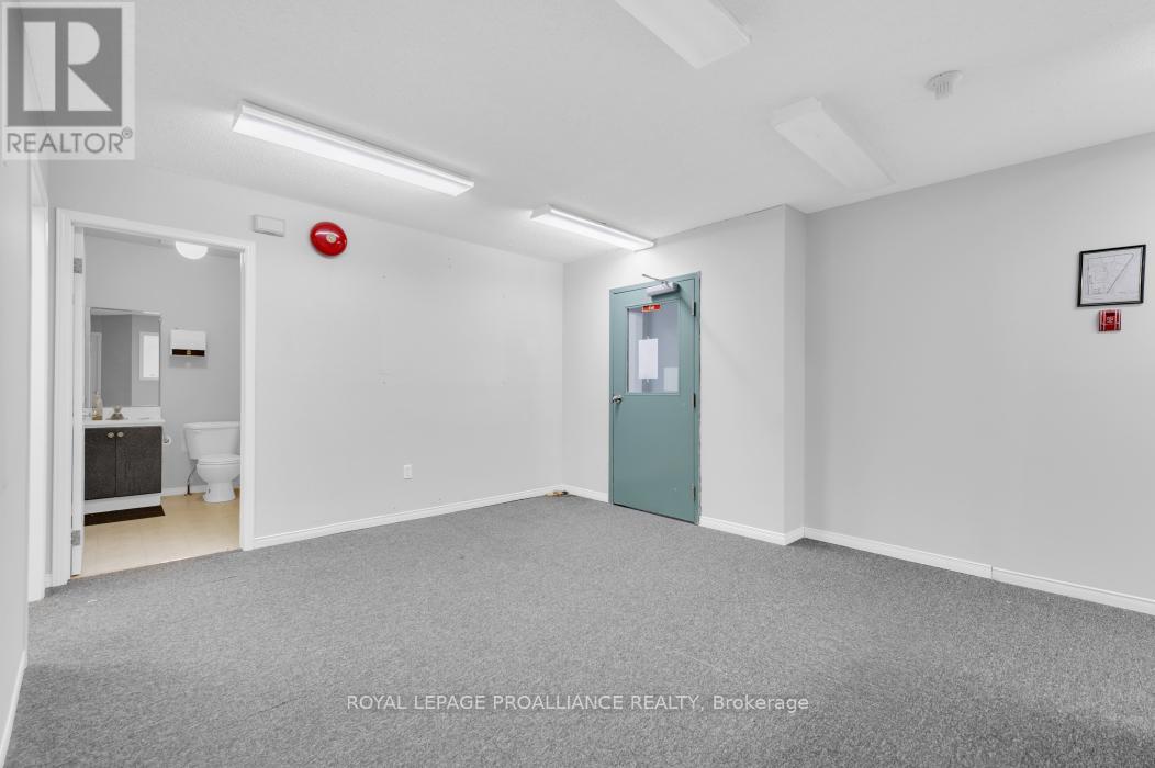 108 RUSSEL STREET - 19