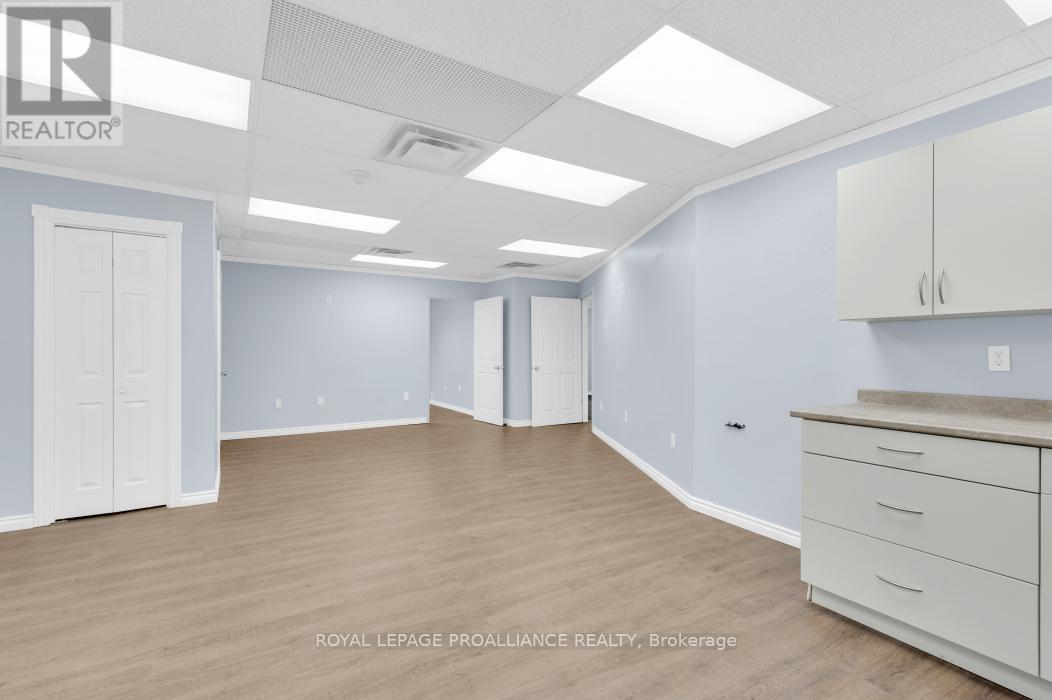 108 RUSSEL STREET - 7