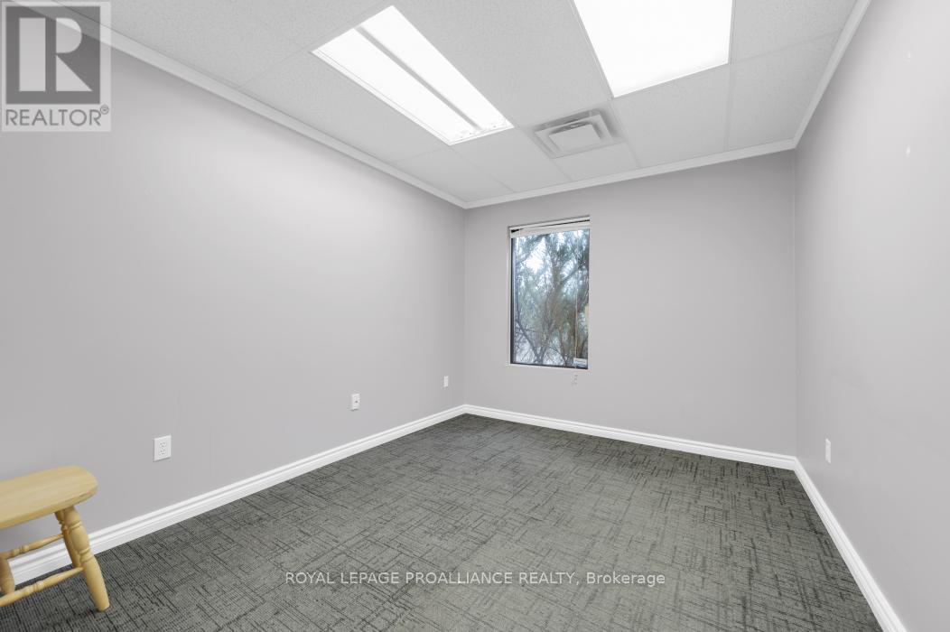 108 RUSSEL STREET - 8