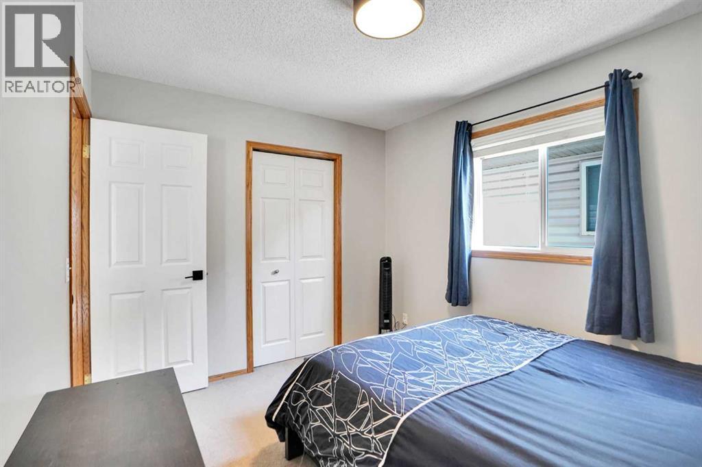 Single Family House for Sale in  Tuscany Meadows Heights NW Tuscany Calgary 