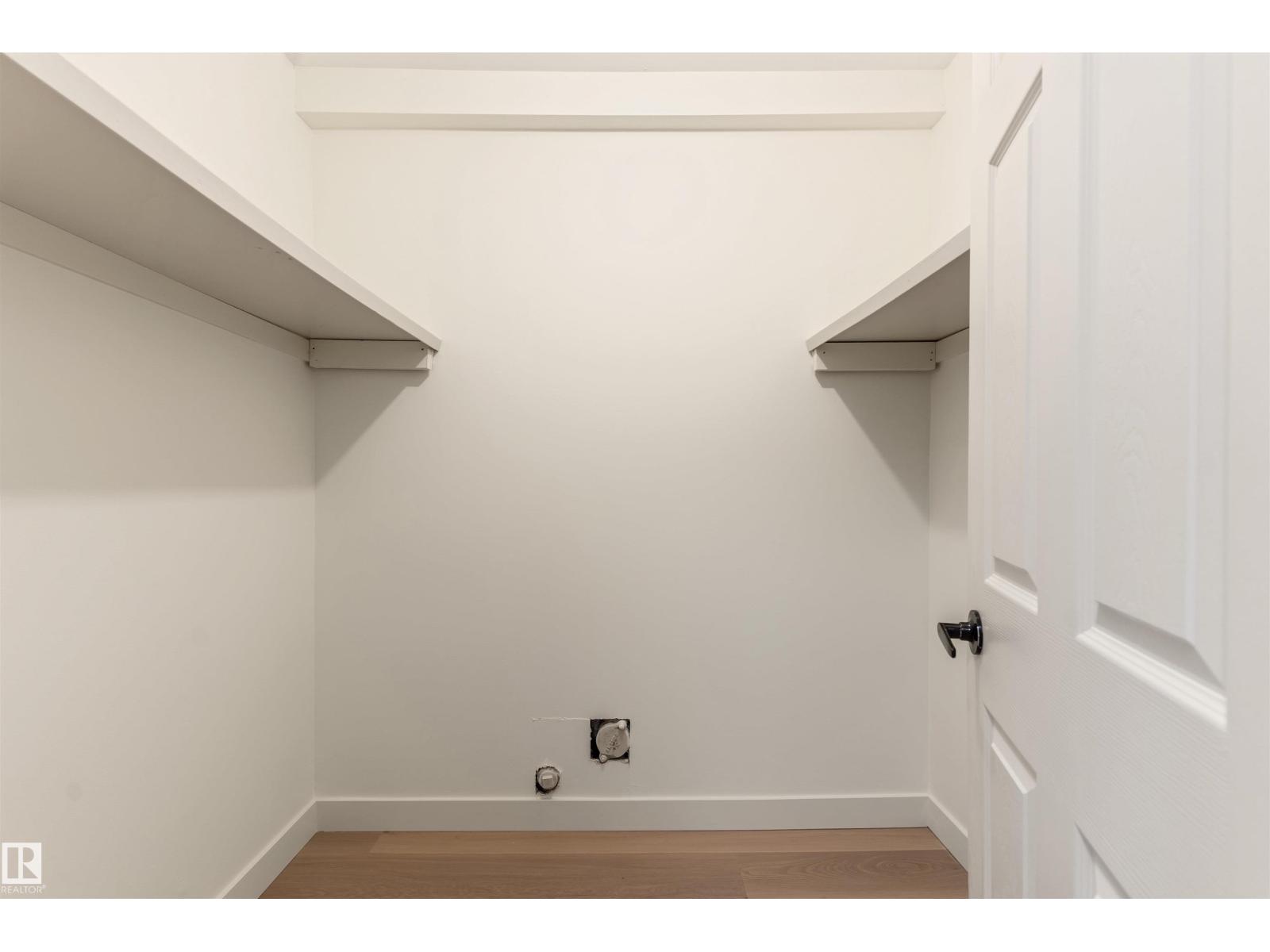 #109 11429 124 ST NW, Edmonton