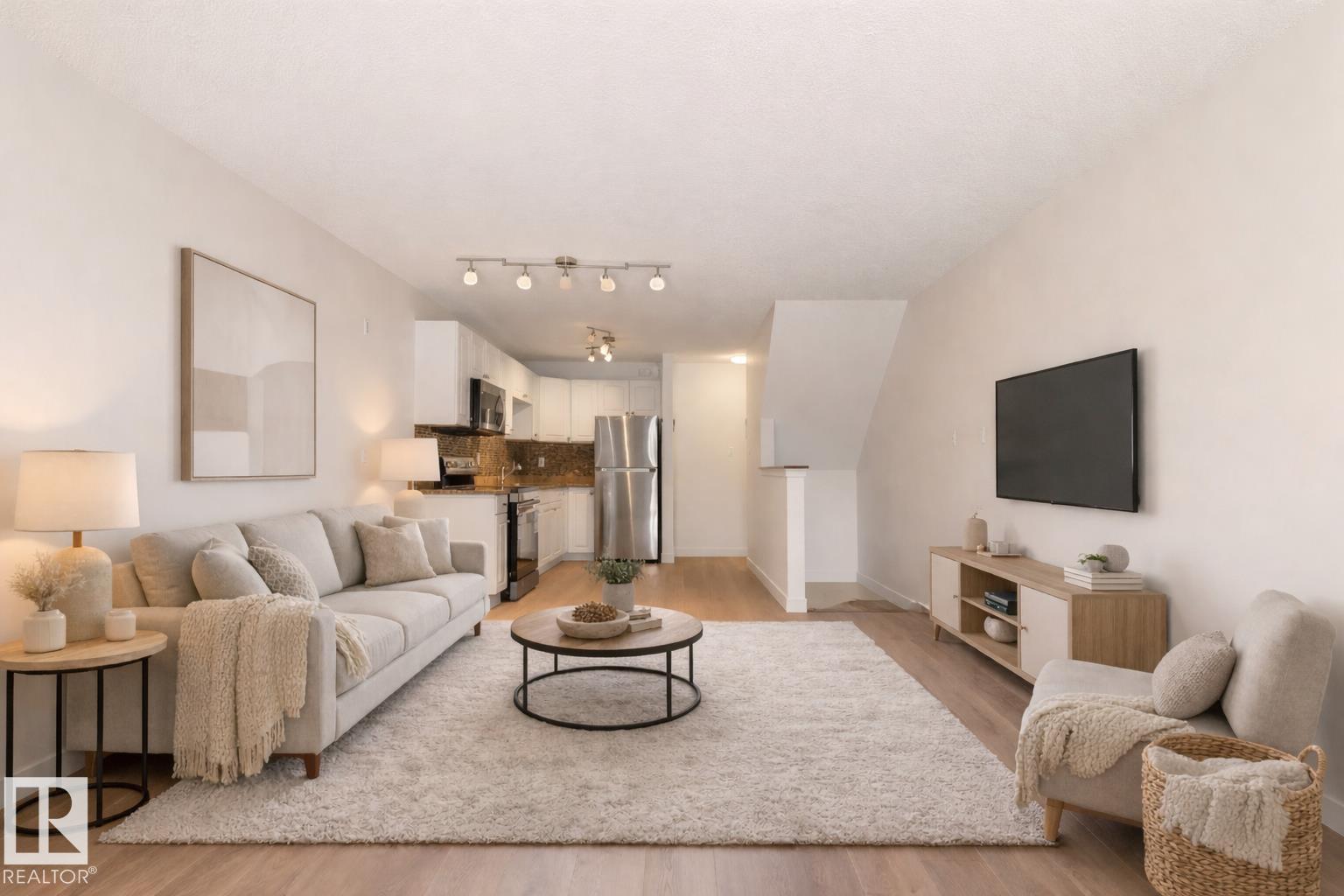 #109 11429 124 ST NW, Edmonton