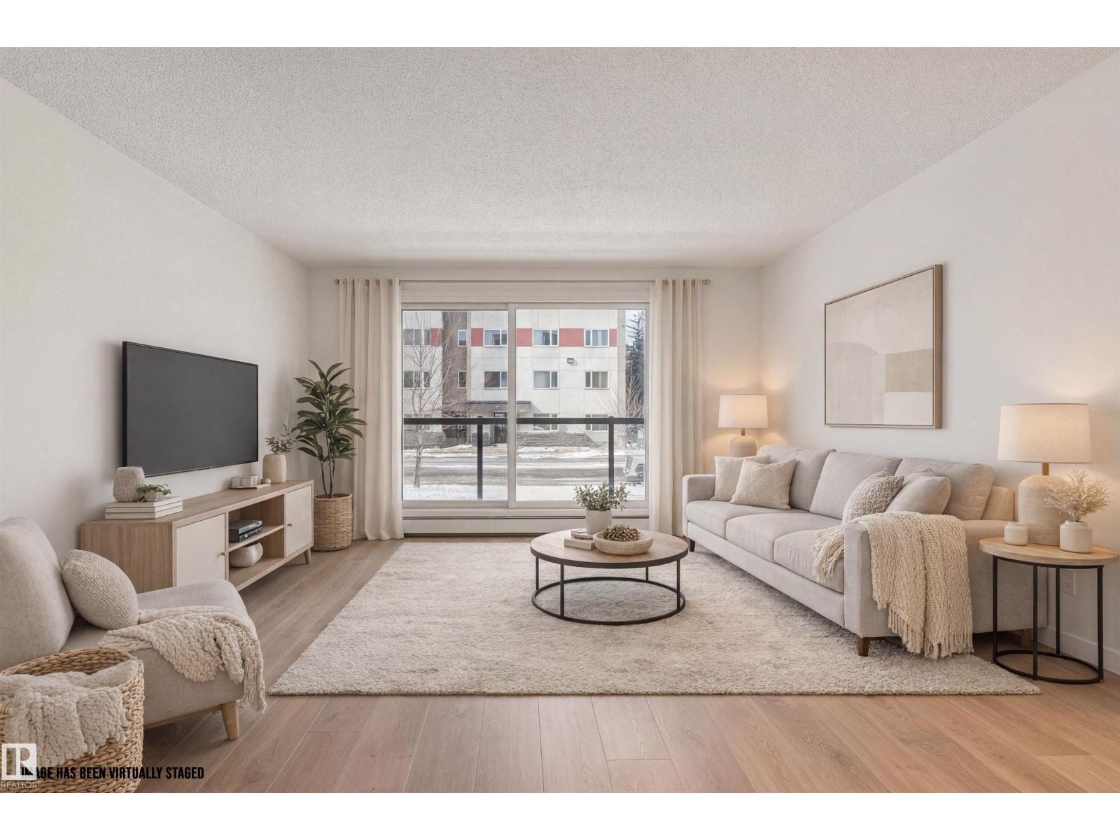 #109 11429 124 ST NW, Edmonton