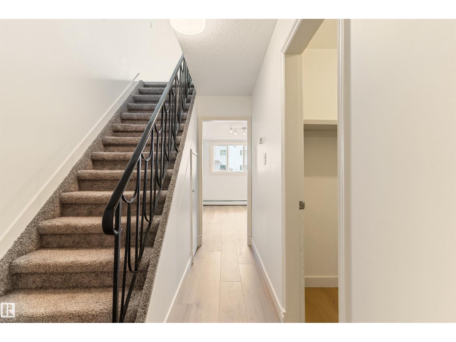 #109 11429 124 ST NW, Edmonton