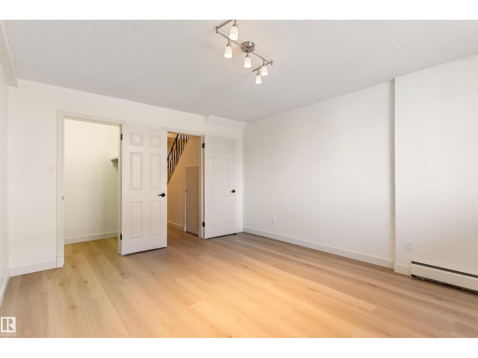 #109 11429 124 ST NW, Edmonton