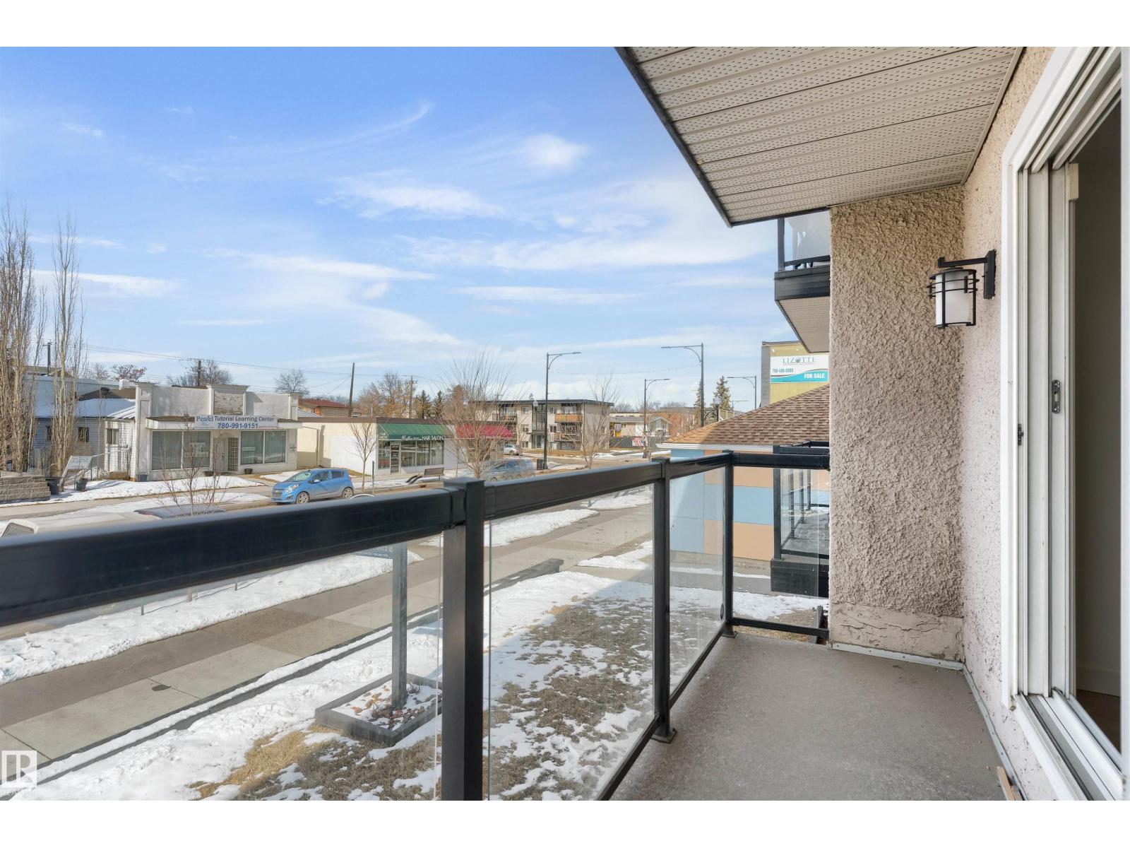 #109 11429 124 ST NW, Edmonton