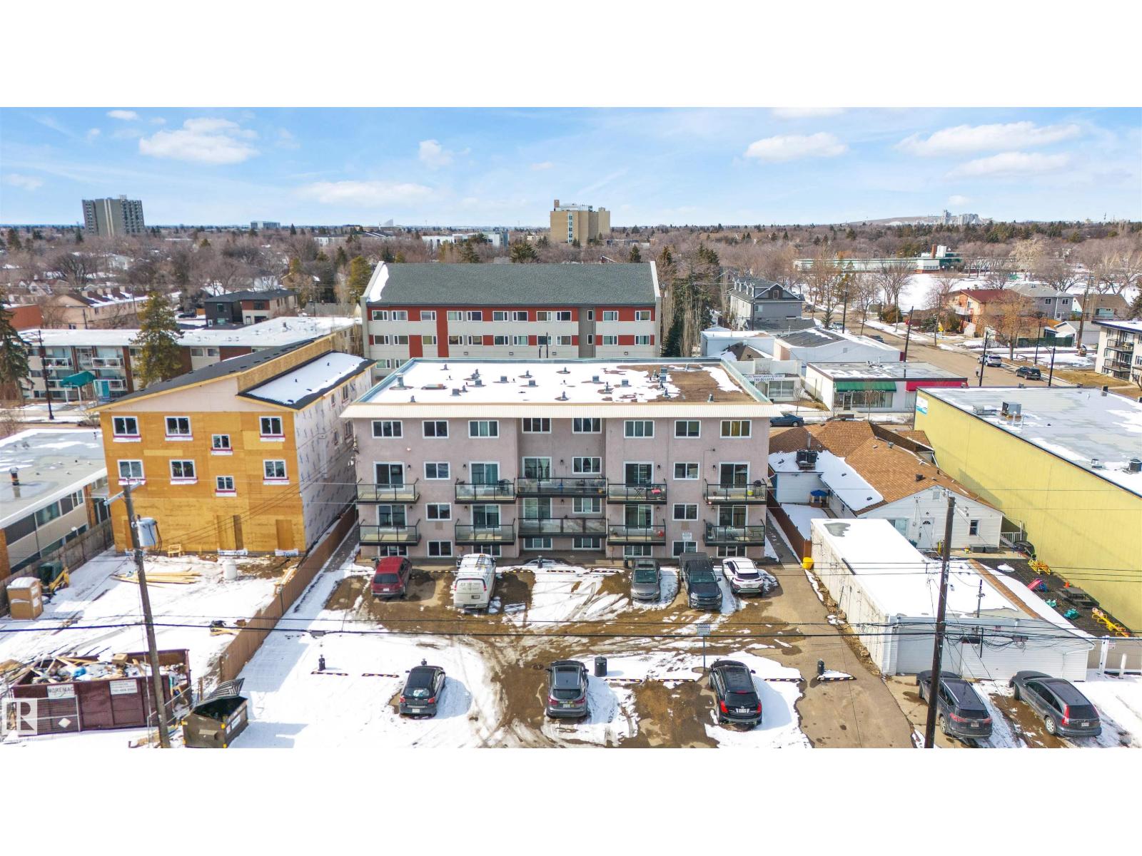 #109 11429 124 ST NW, Edmonton