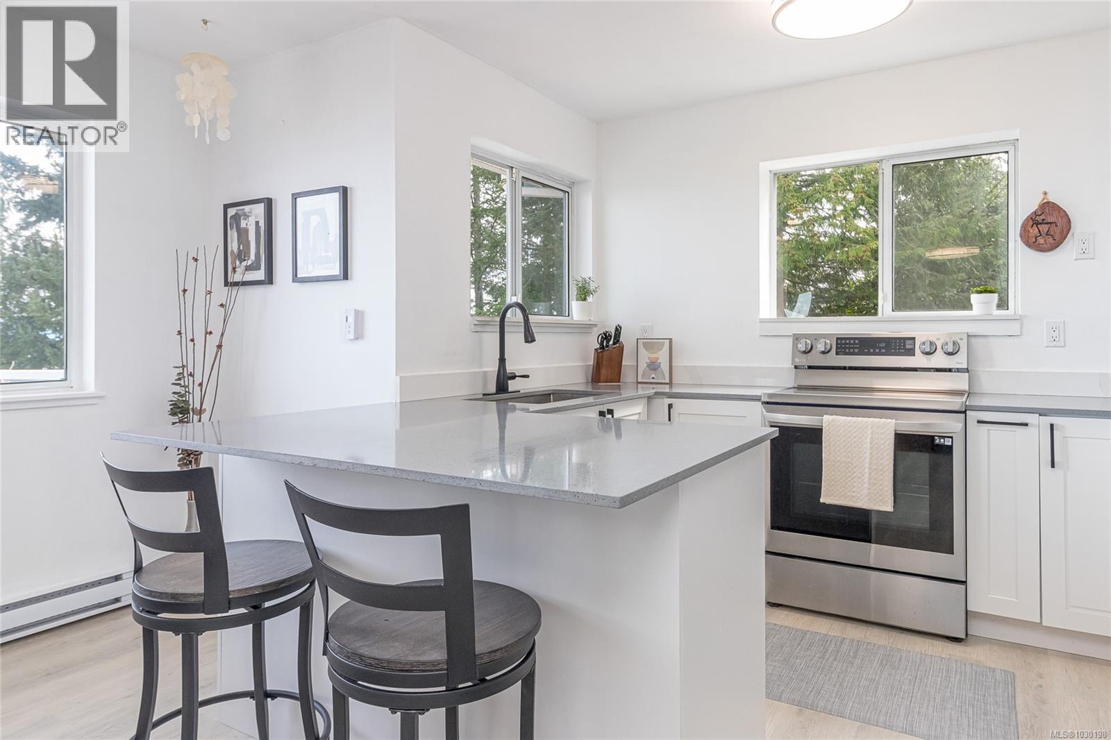 4975 Laguna Way, Nanaimo