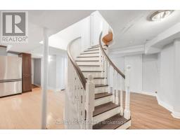4024 Longo Circle E, Mississauga, ON L4T4C7 Photo 33