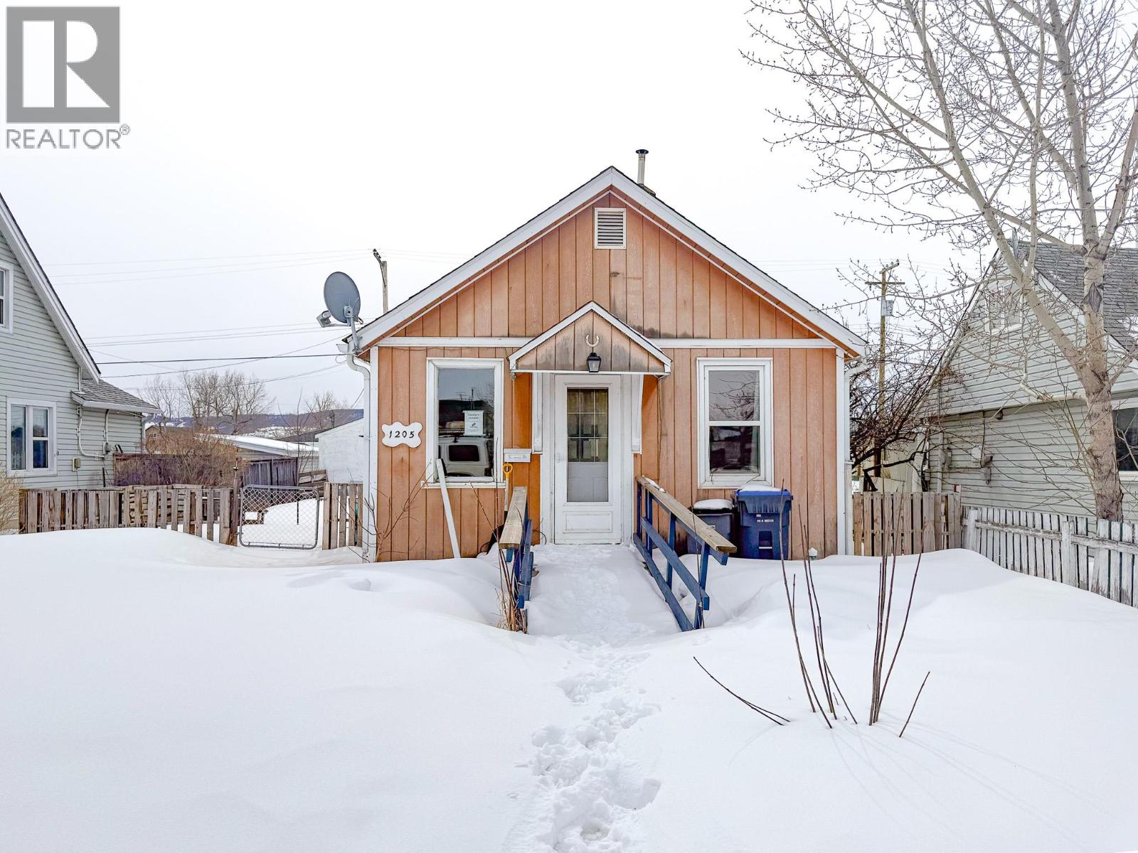  1205 104 Avenue, Dawson Creek