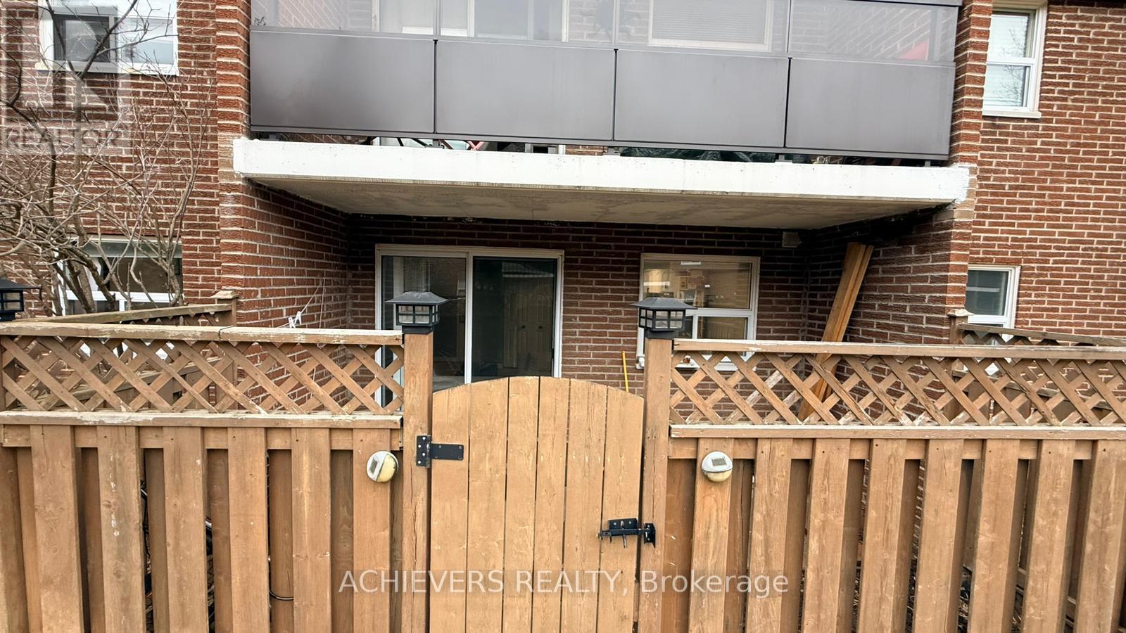 #107 640 GREY STREET - 29