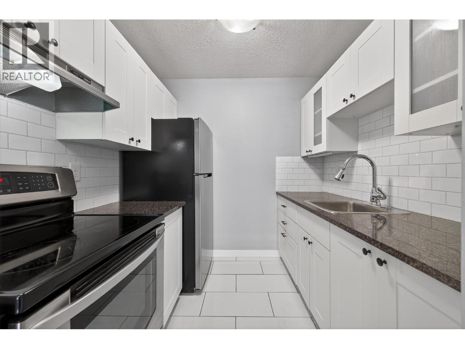 #306 751 GRANDVIEW TERRACE - 6