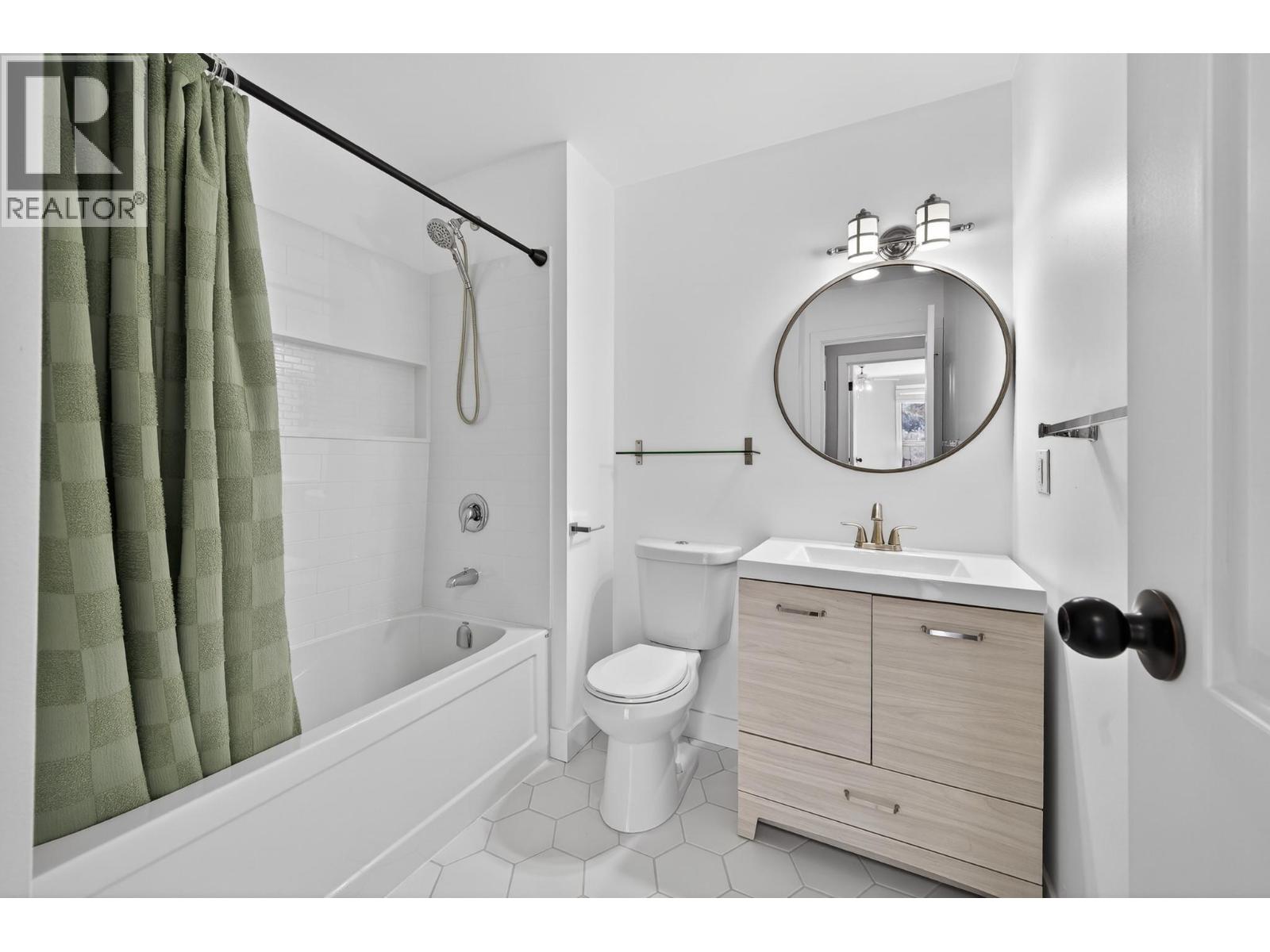 #306 751 GRANDVIEW TERRACE - 9