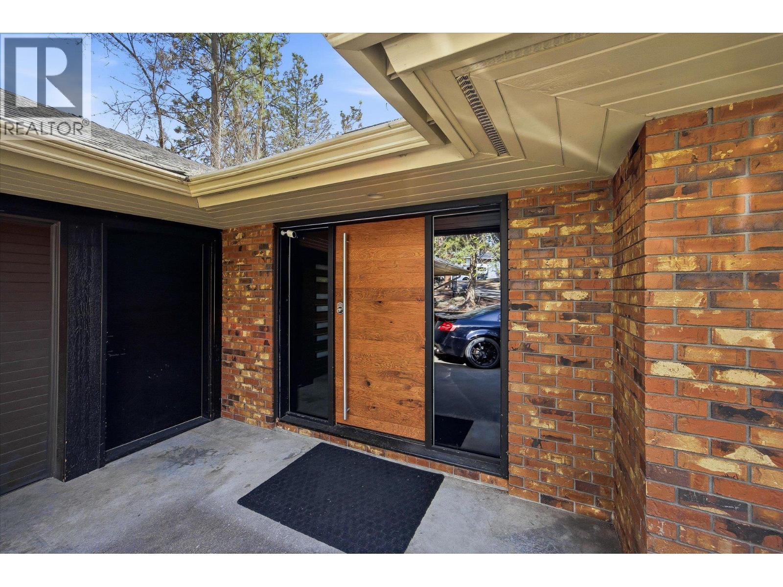 15 Bello Road, Kelowna