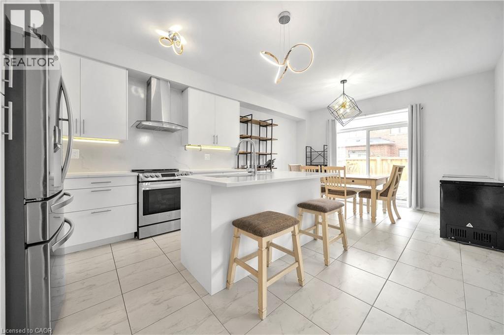 19 RICHARD WILLIAM Drive - 10