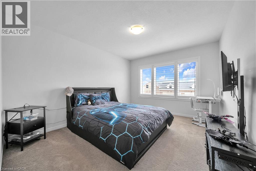 19 RICHARD WILLIAM Drive - 31
