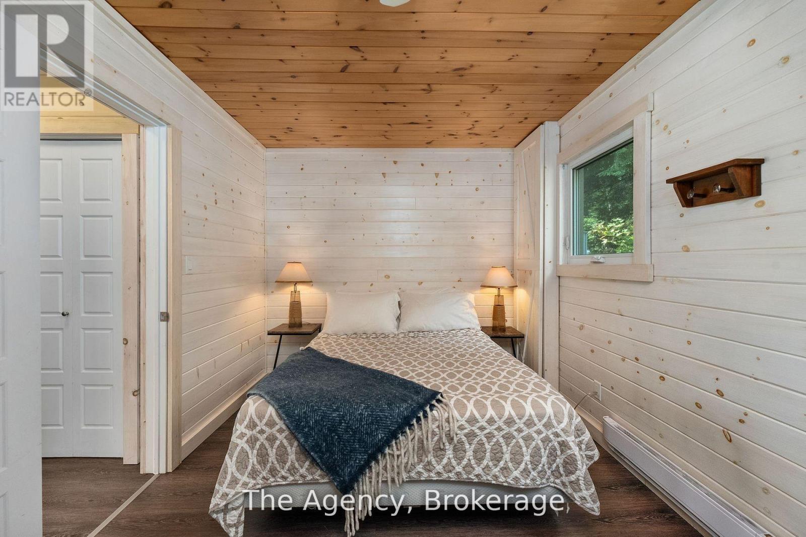 1032 LAKESHORE DRIVE S - 18