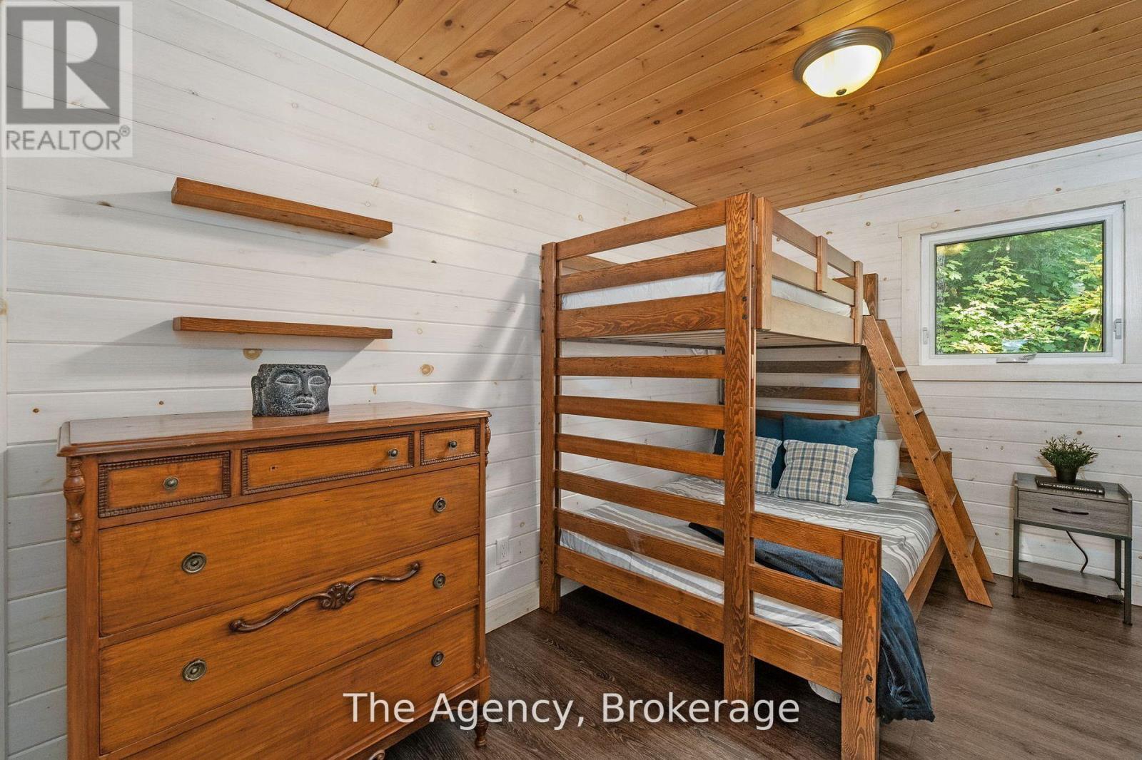 1032 LAKESHORE DRIVE S — photo 20