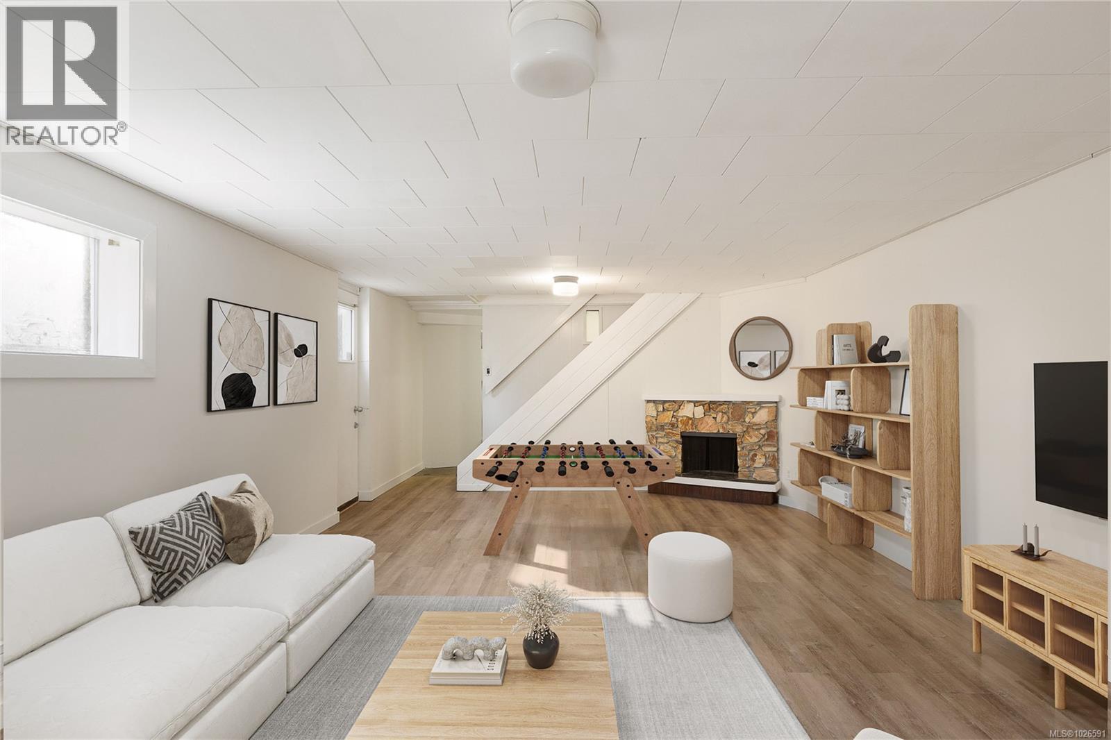 683 RICHMOND AVE - 20