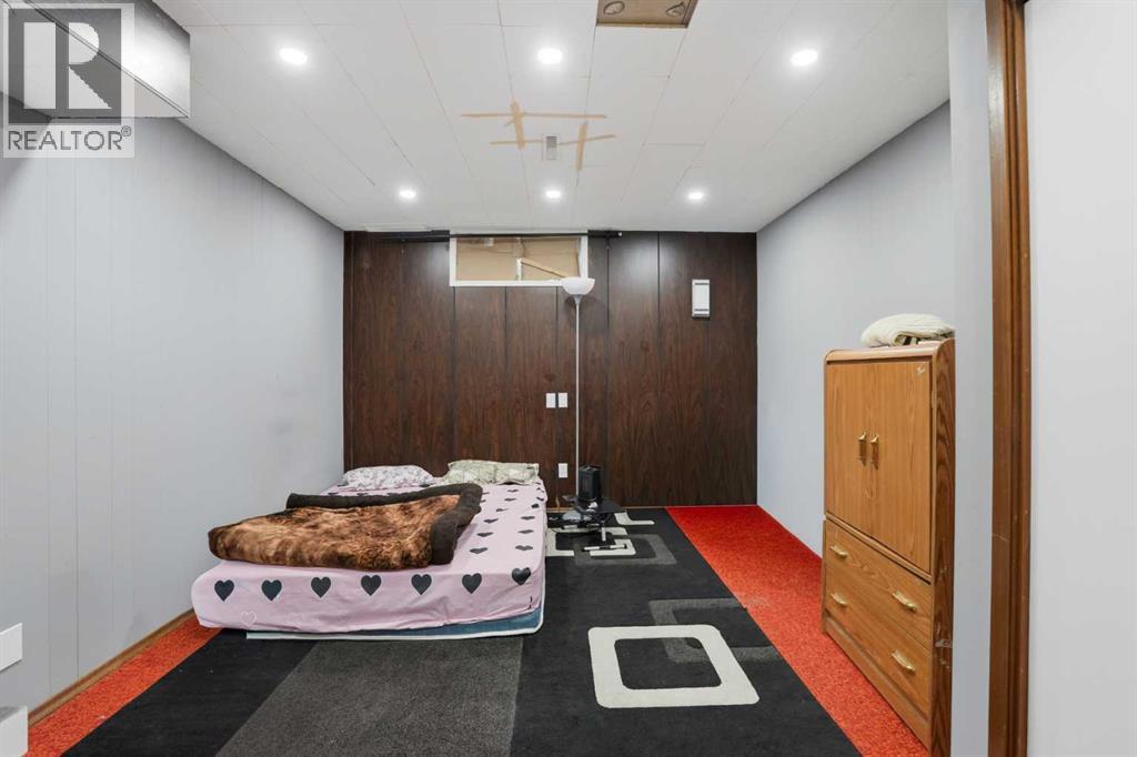 Single Family House Bungalow for Sale in   Street NW Capitol Hill Calgary 