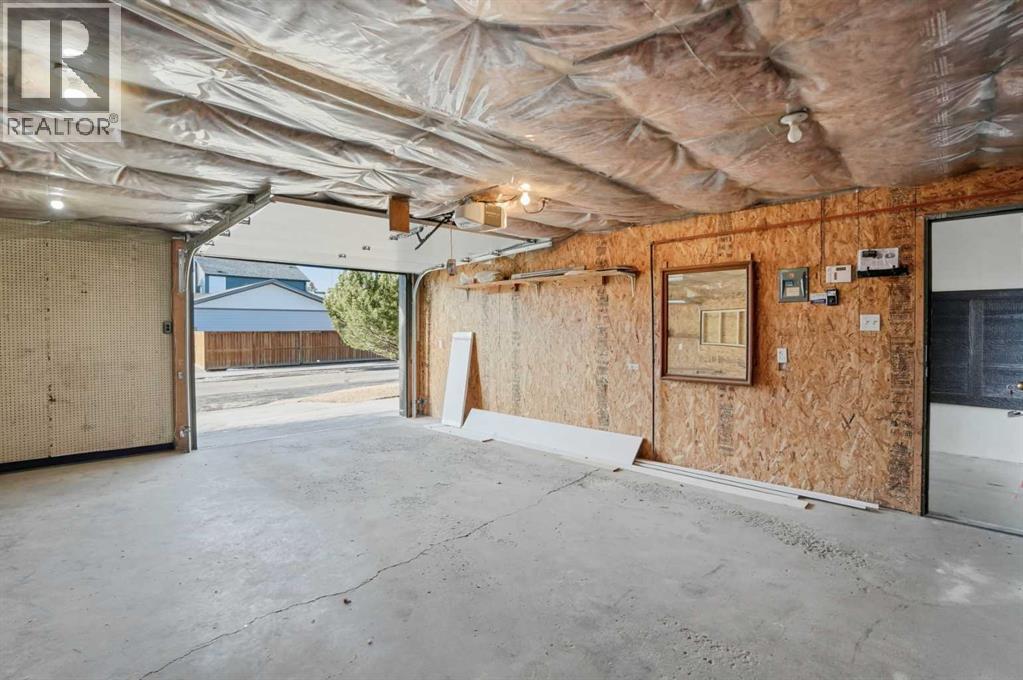 Single Family House Bungalow for Sale in   Street NW Capitol Hill Calgary 