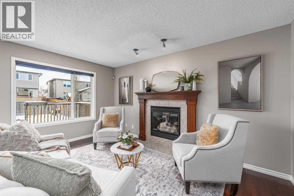 Single Family House for Sale in  Tuscany Summit Green NW Tuscany Calgary 