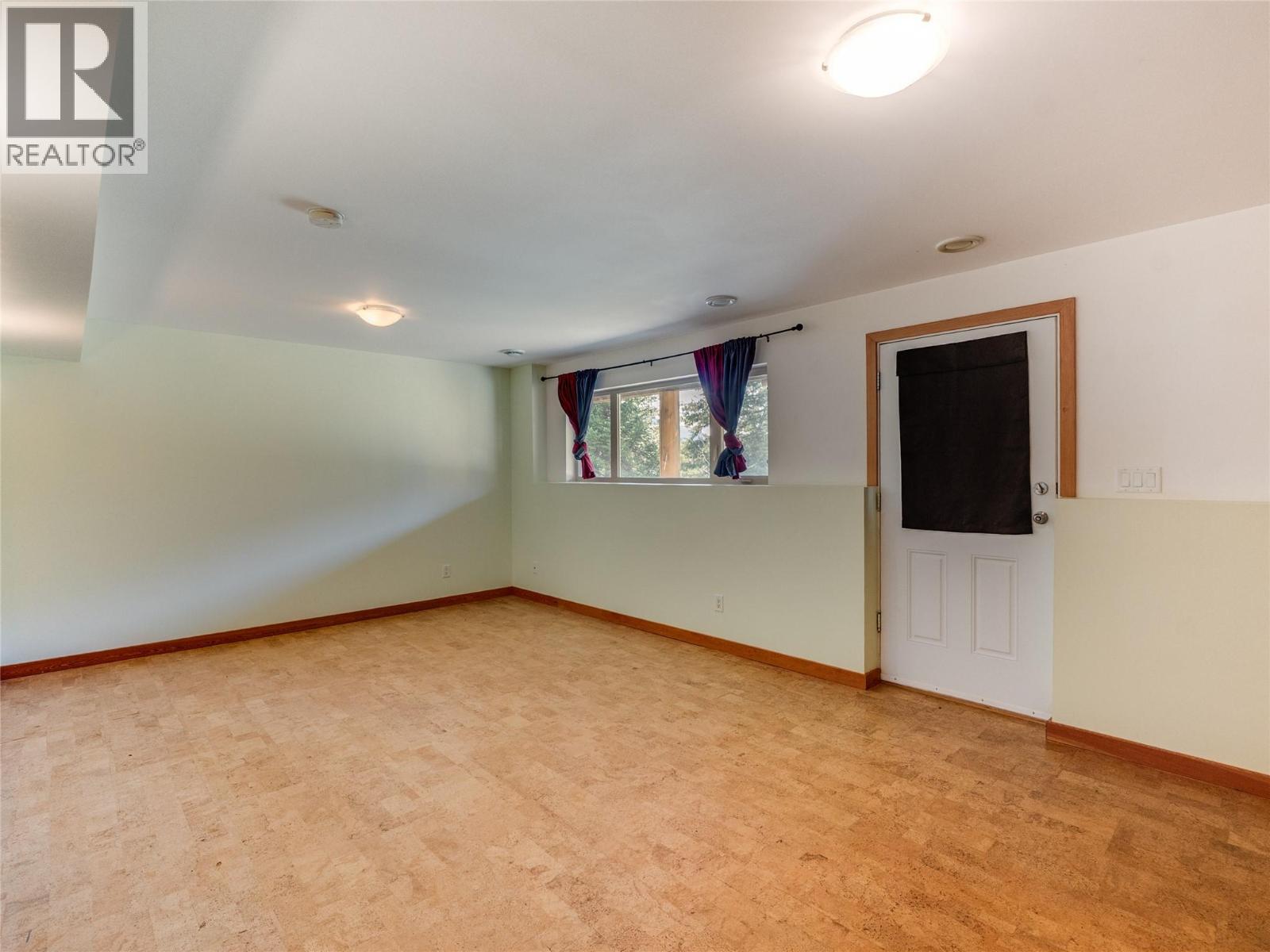 955 Cedar Brae Road, Castlegar