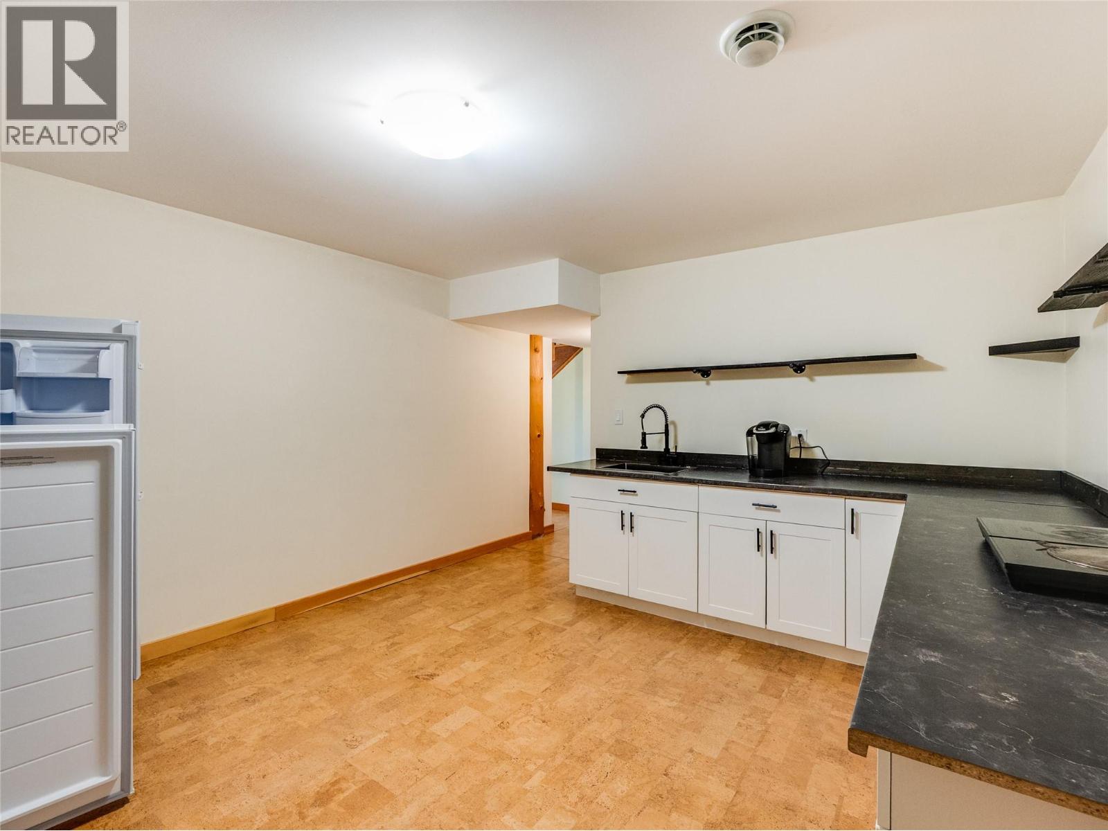 955 Cedar Brae Road, Castlegar