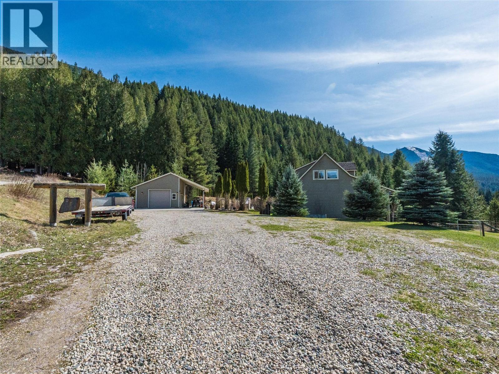 955 Cedar Brae Road, Castlegar
