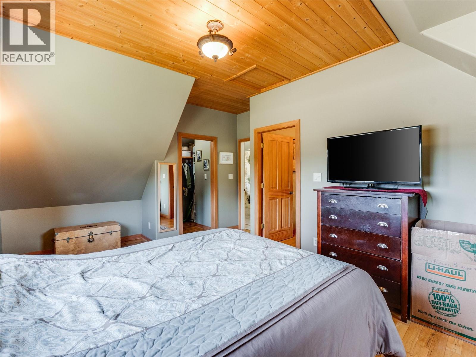 955 Cedar Brae Road, Castlegar