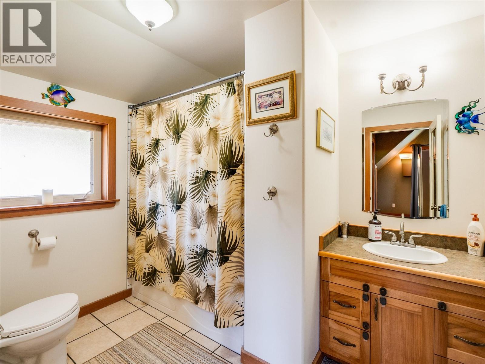 955 Cedar Brae Road, Castlegar