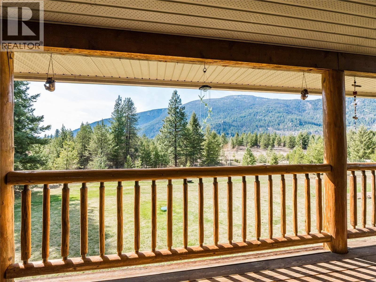 955 Cedar Brae Road, Castlegar