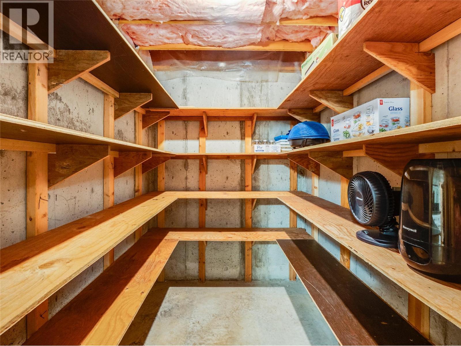 955 Cedar Brae Road, Castlegar