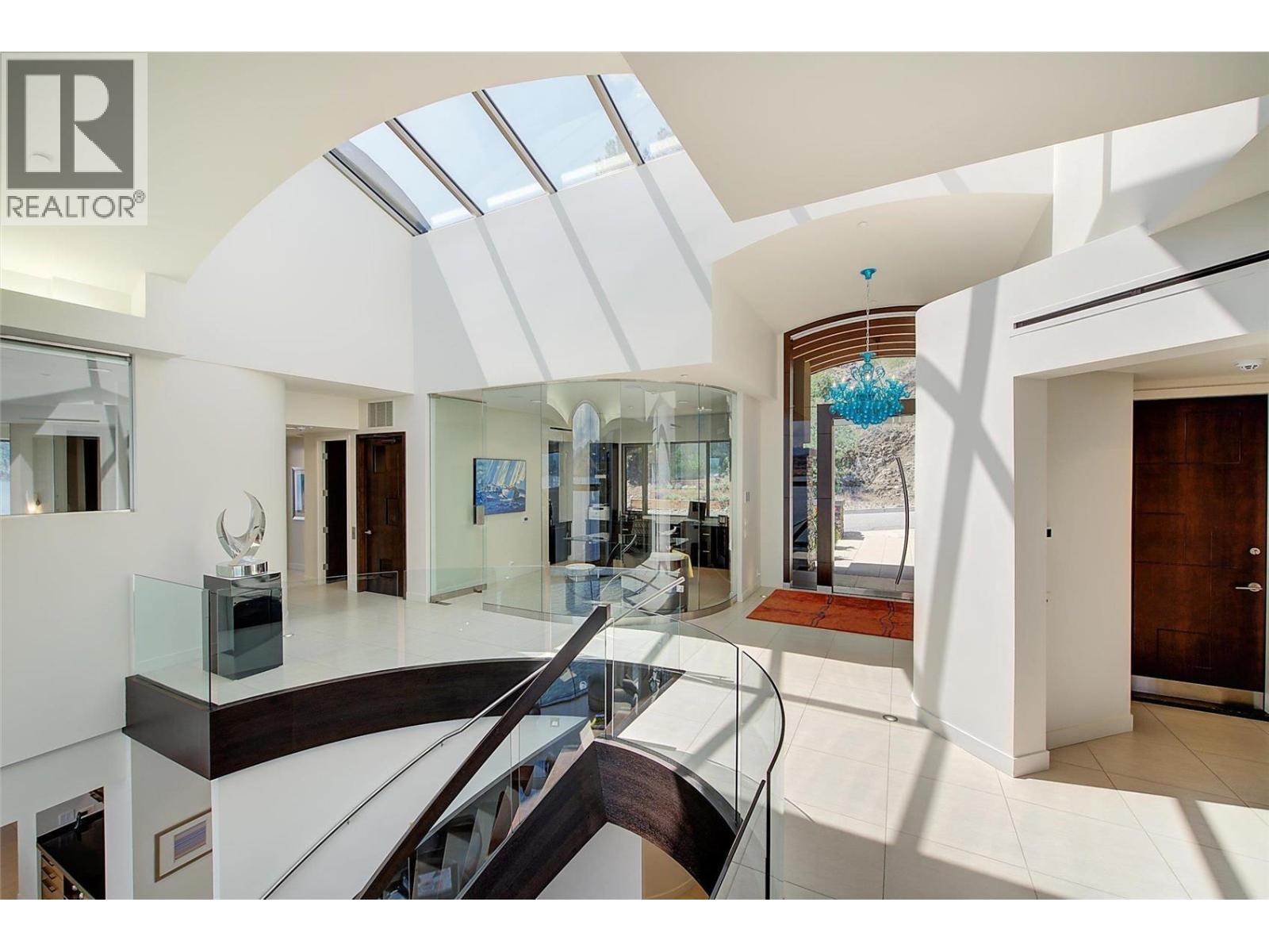 901 Westside Road S Unit# 6, West Kelowna