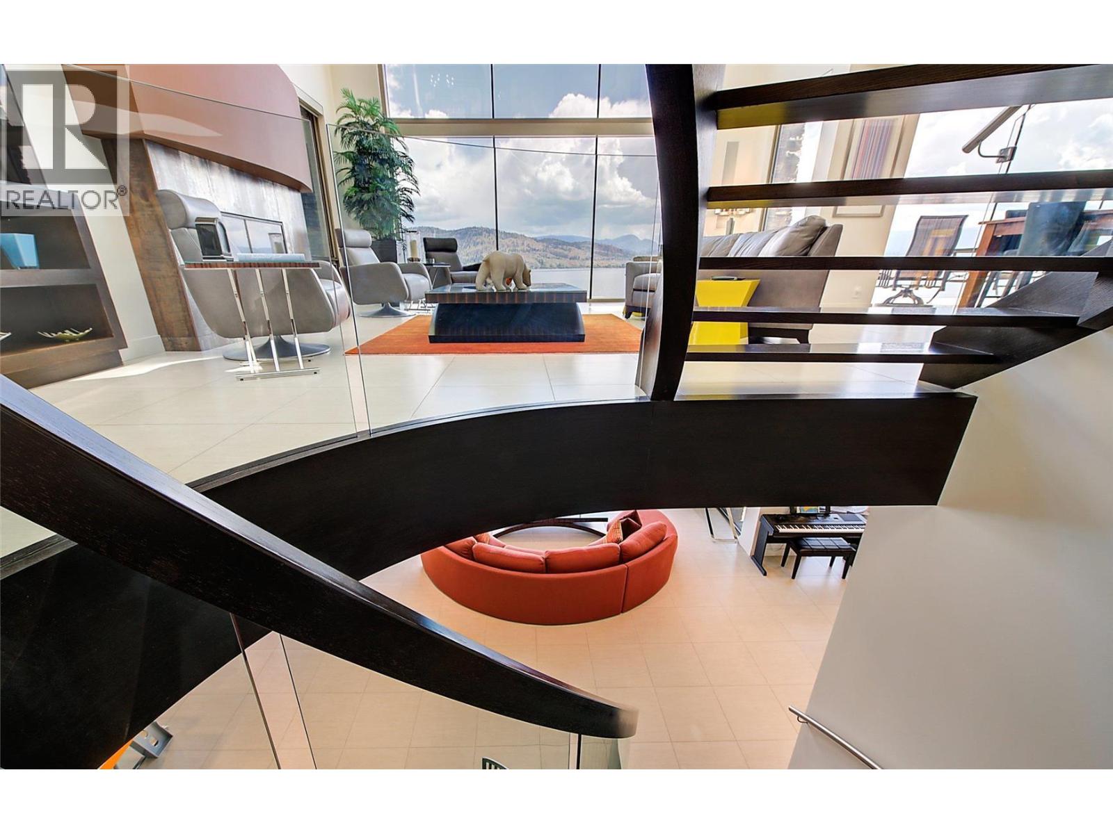 901 Westside Road S Unit# 6, West Kelowna