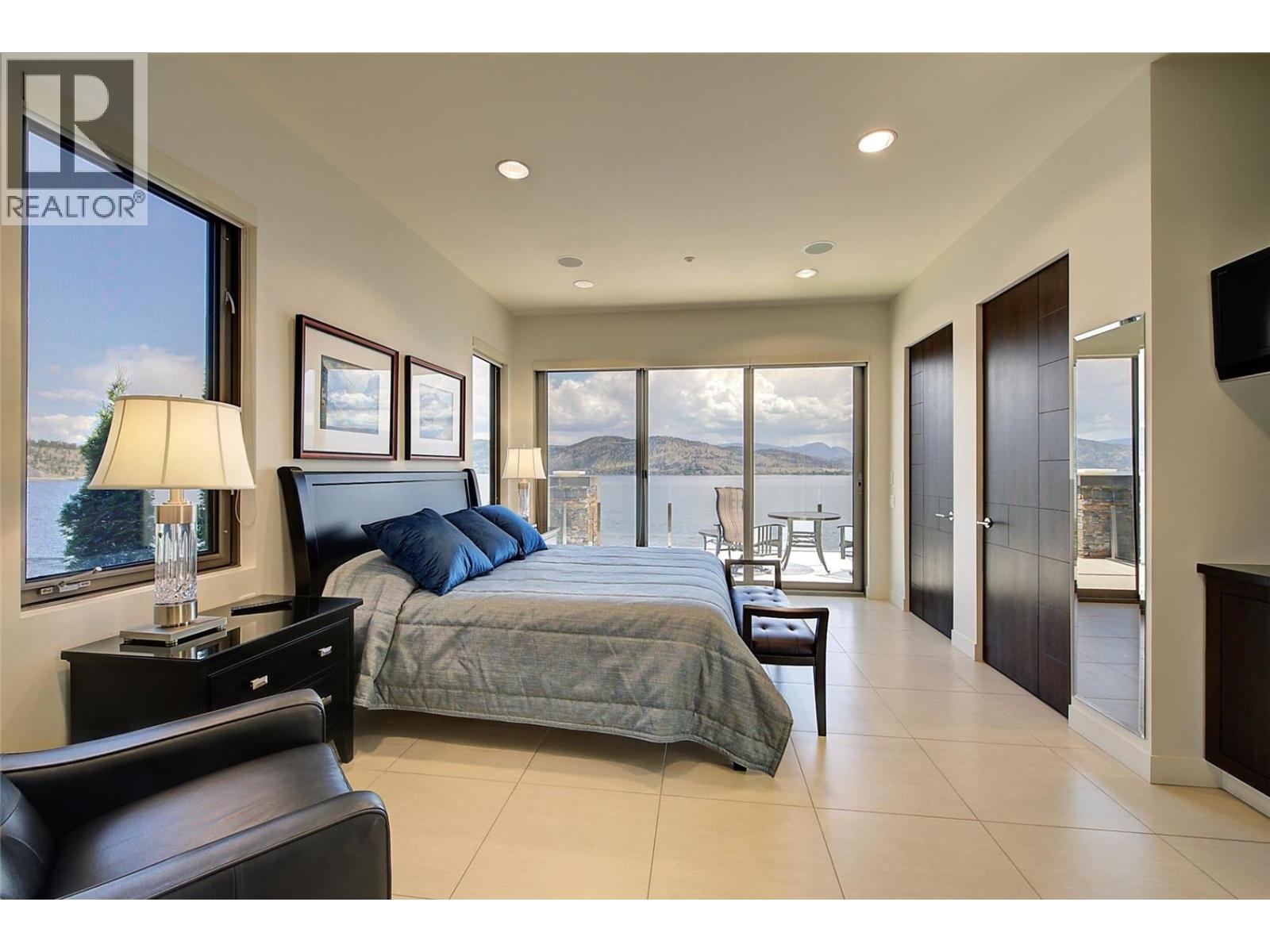 901 Westside Road S Unit# 6, West Kelowna