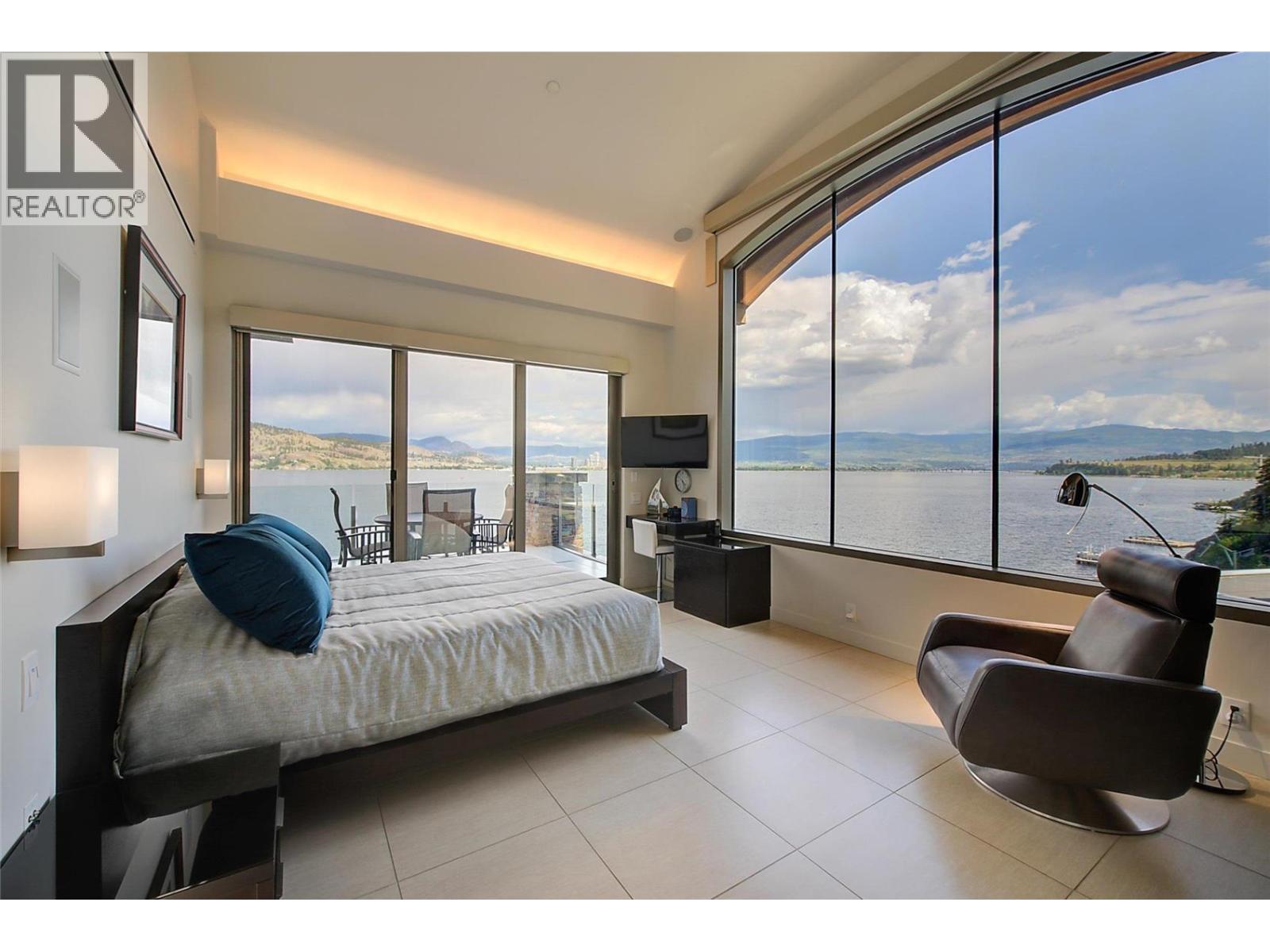 901 Westside Road S Unit# 6, West Kelowna