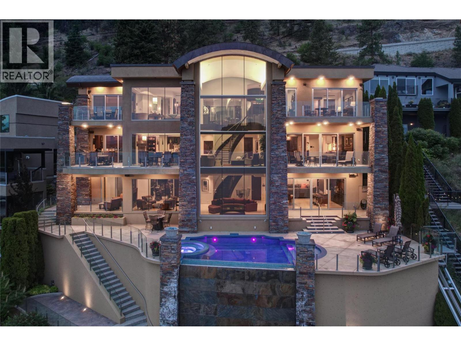 901 Westside Road S Unit# 6, West Kelowna