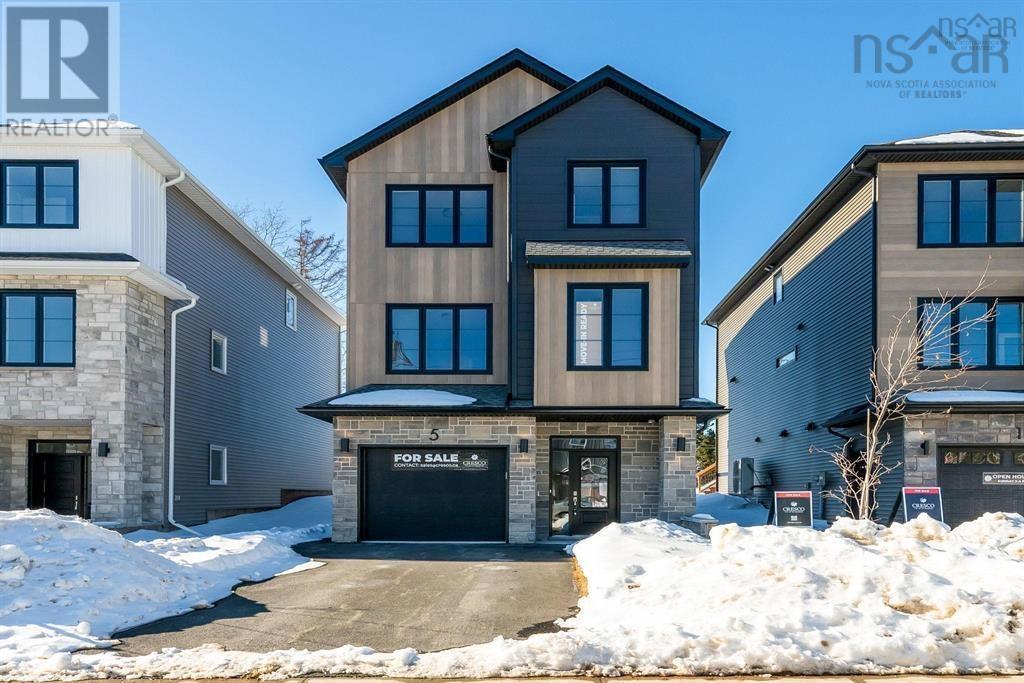 Property photo of 5 Pearlgarden Close