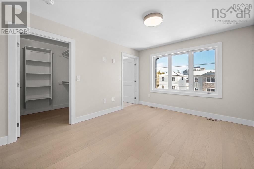 Property 31 of 45 of 5 Pearlgarden Close