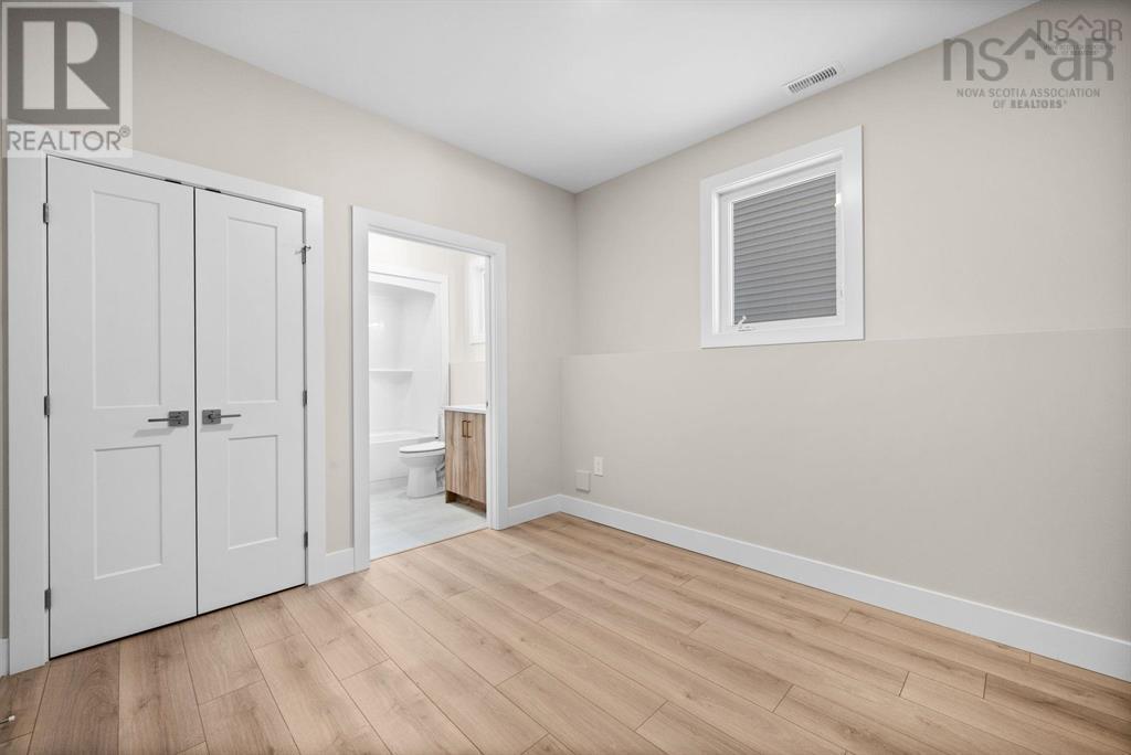 Property 22 of 45 of 5 Pearlgarden Close