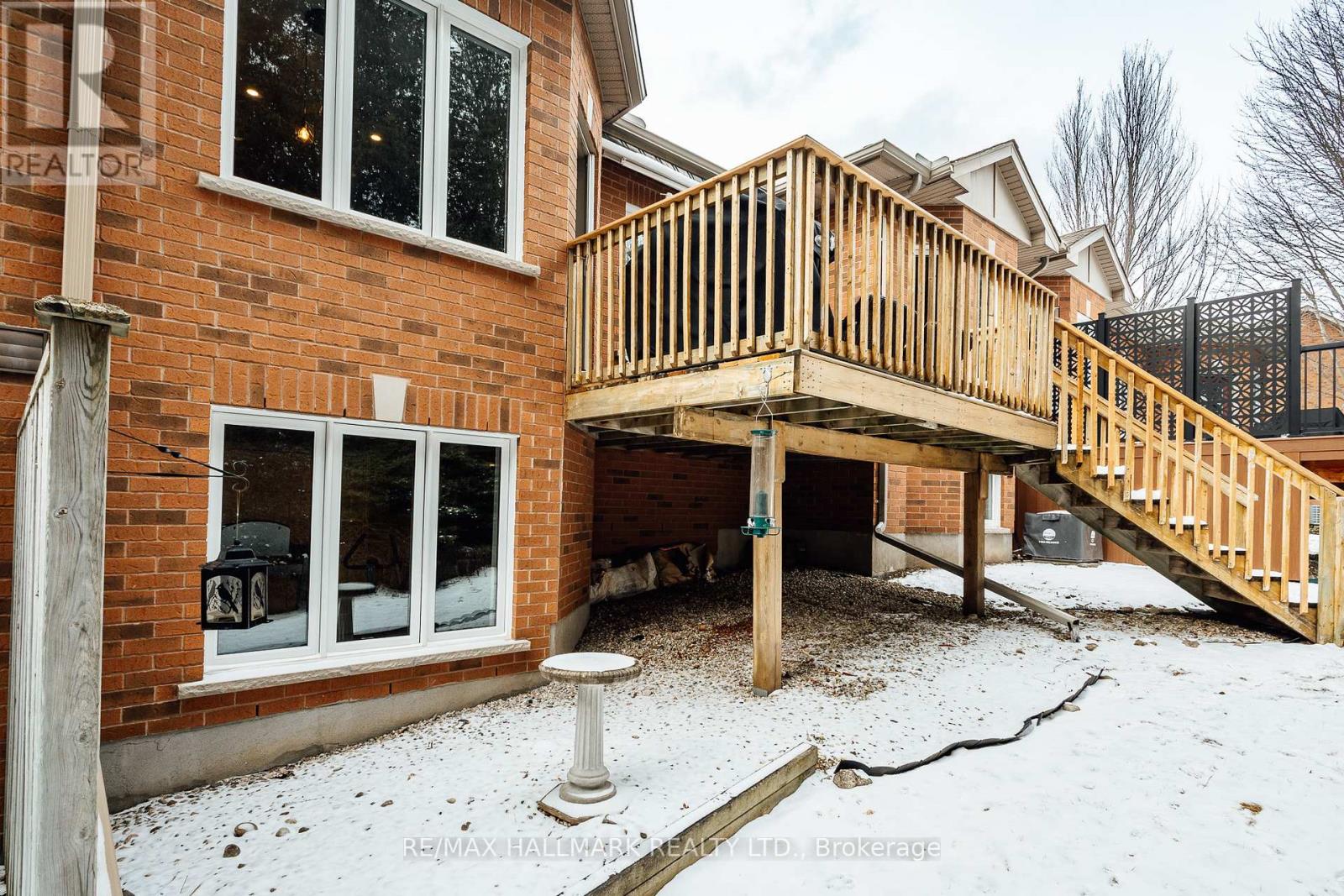 12 FAIRWAY LANE, Guelph (Riverside Park), Ontario