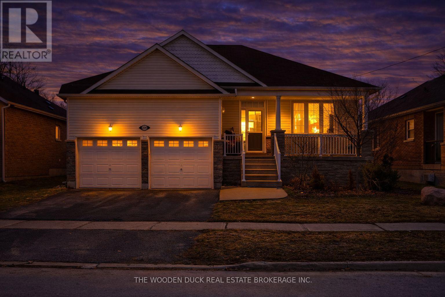 204 EVANS DRIVE,Peterborough (Northcrest Ward 5),,